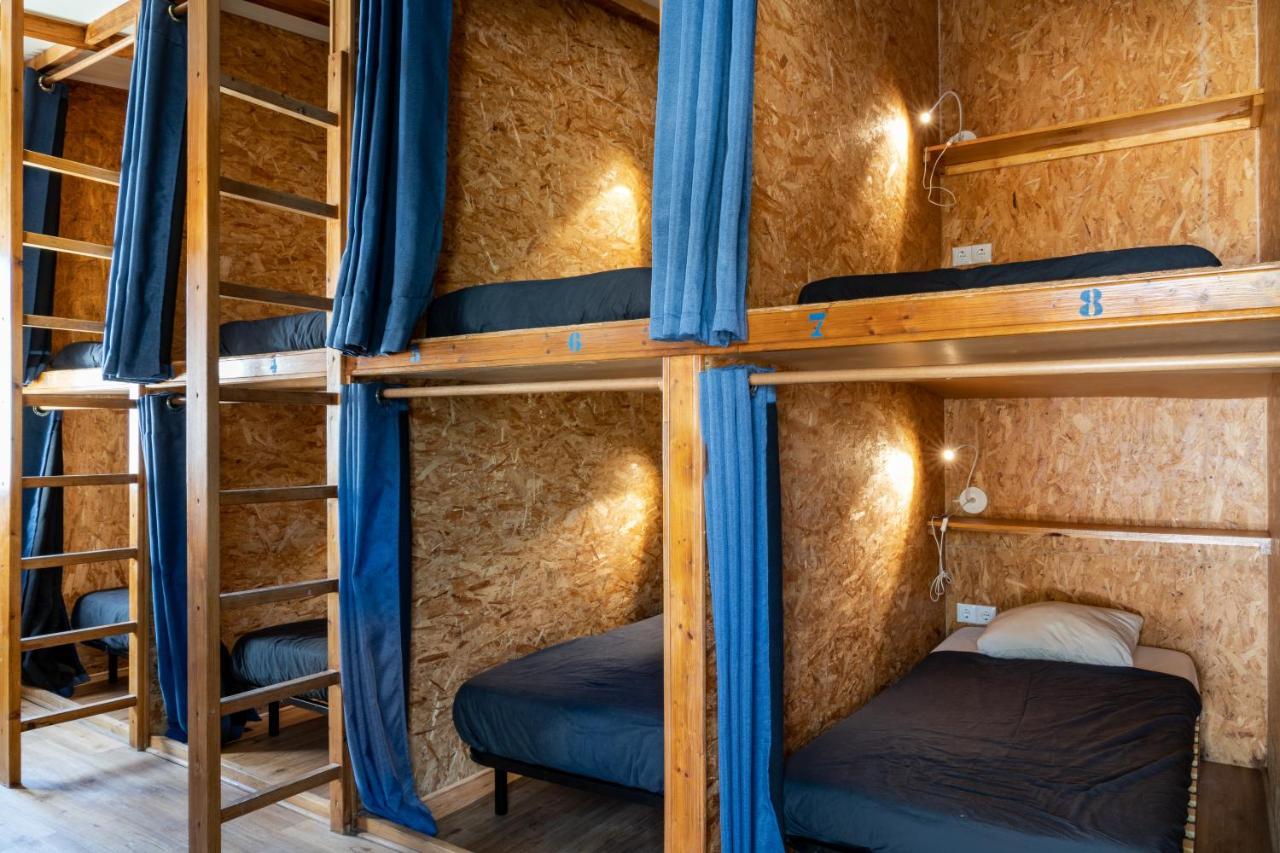 Casa Da Mata Surfhouse Hotel กอสตา ดา กาปาริกา ภายนอก รูปภาพ