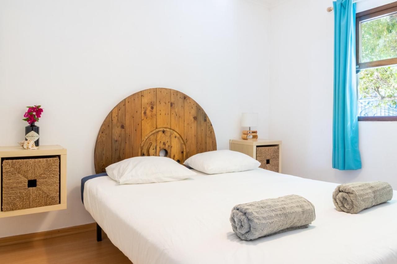 Casa Da Mata Surfhouse Hotel กอสตา ดา กาปาริกา ภายนอก รูปภาพ